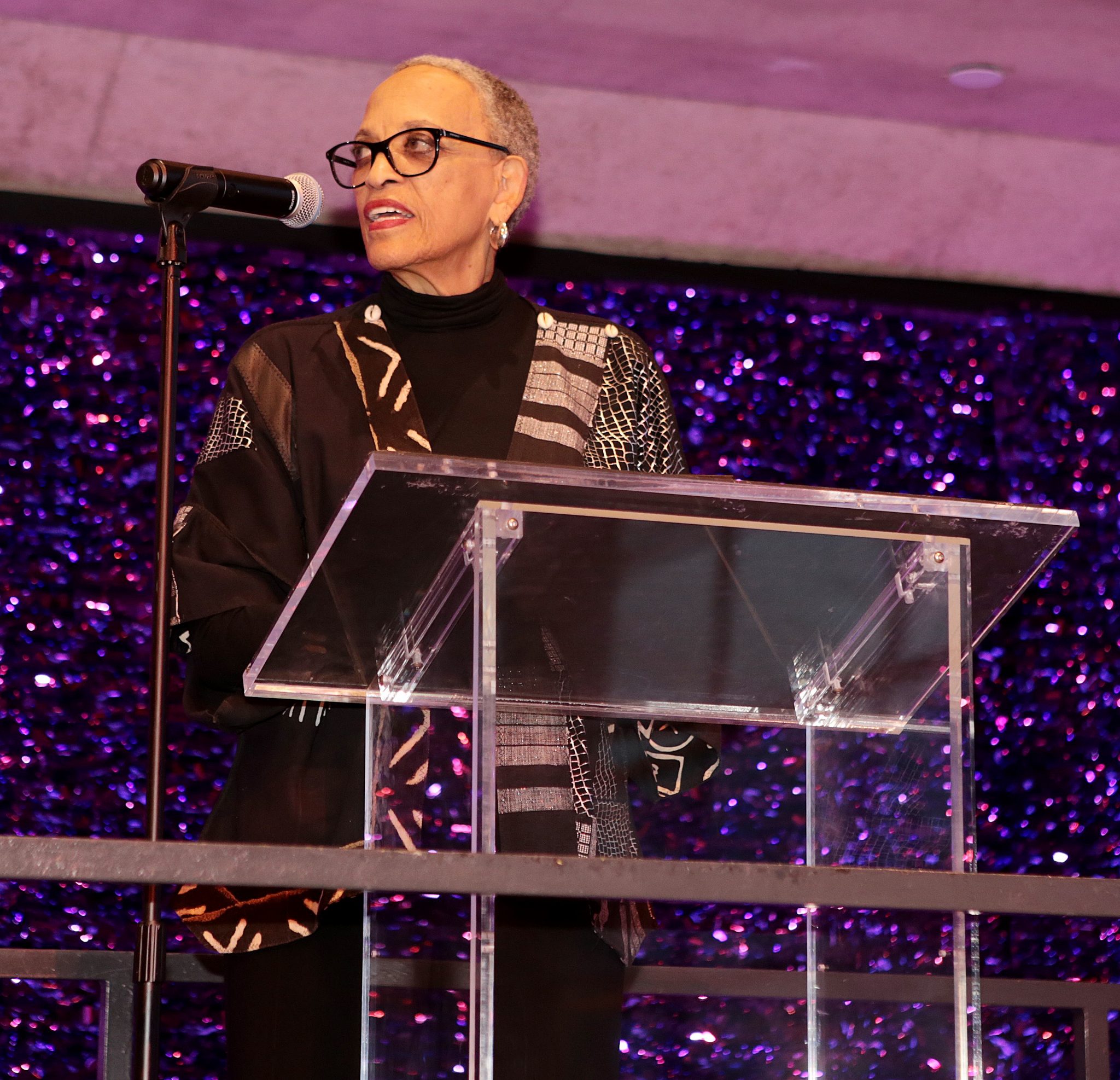 Dr. Johnetta Cole presents Martha's Table CEO Patty Stonesifer with the Community Foundation Civic Spirit Award at Arena Stage in Southwest on March 20. (Demetrious Kinney)