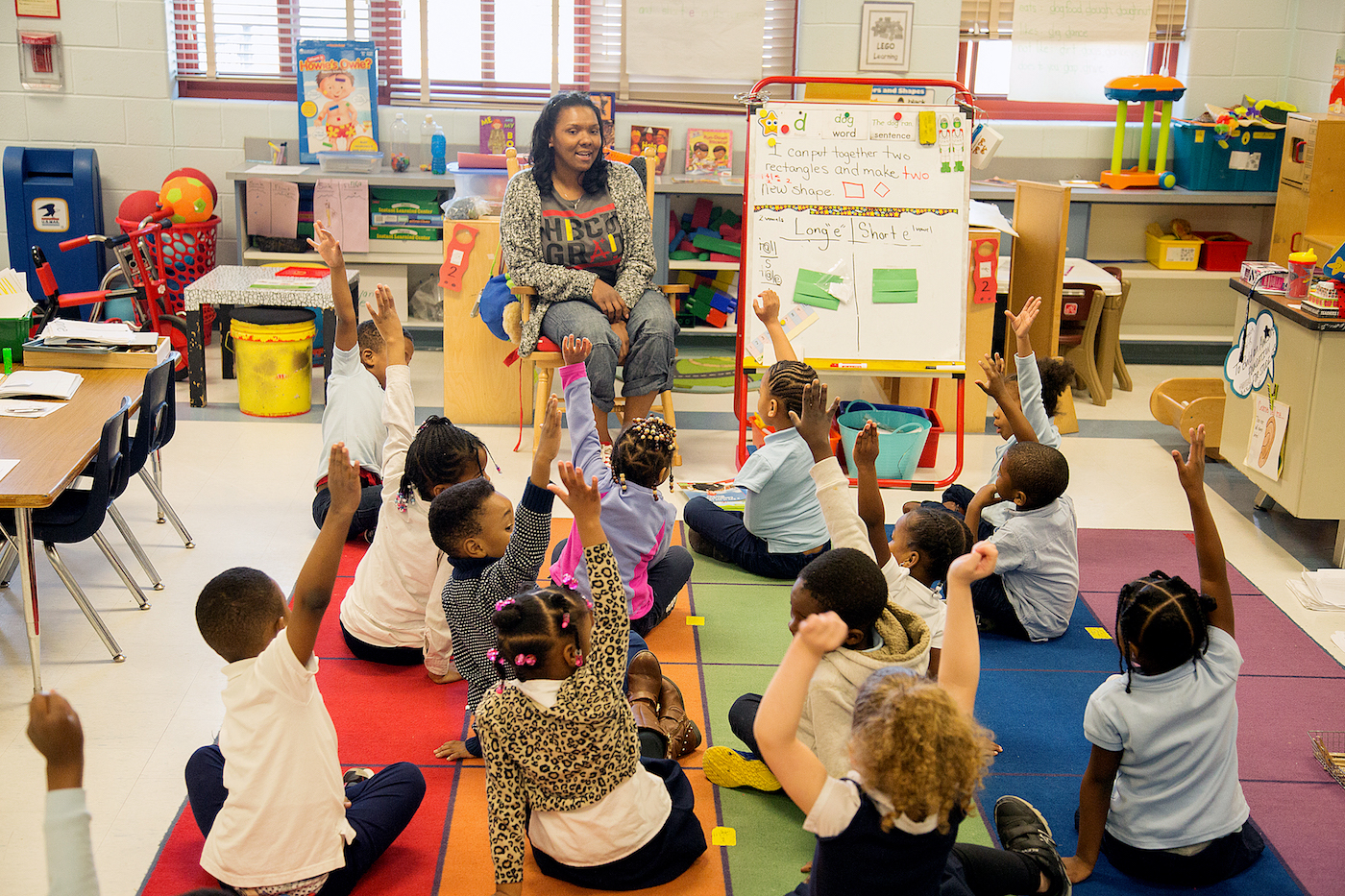 Dana Patterson teaches young students in her pre-kindergarten classroom at Cora Elementary School in Landover, Maryland, on March 20. (Mark Mahoney)