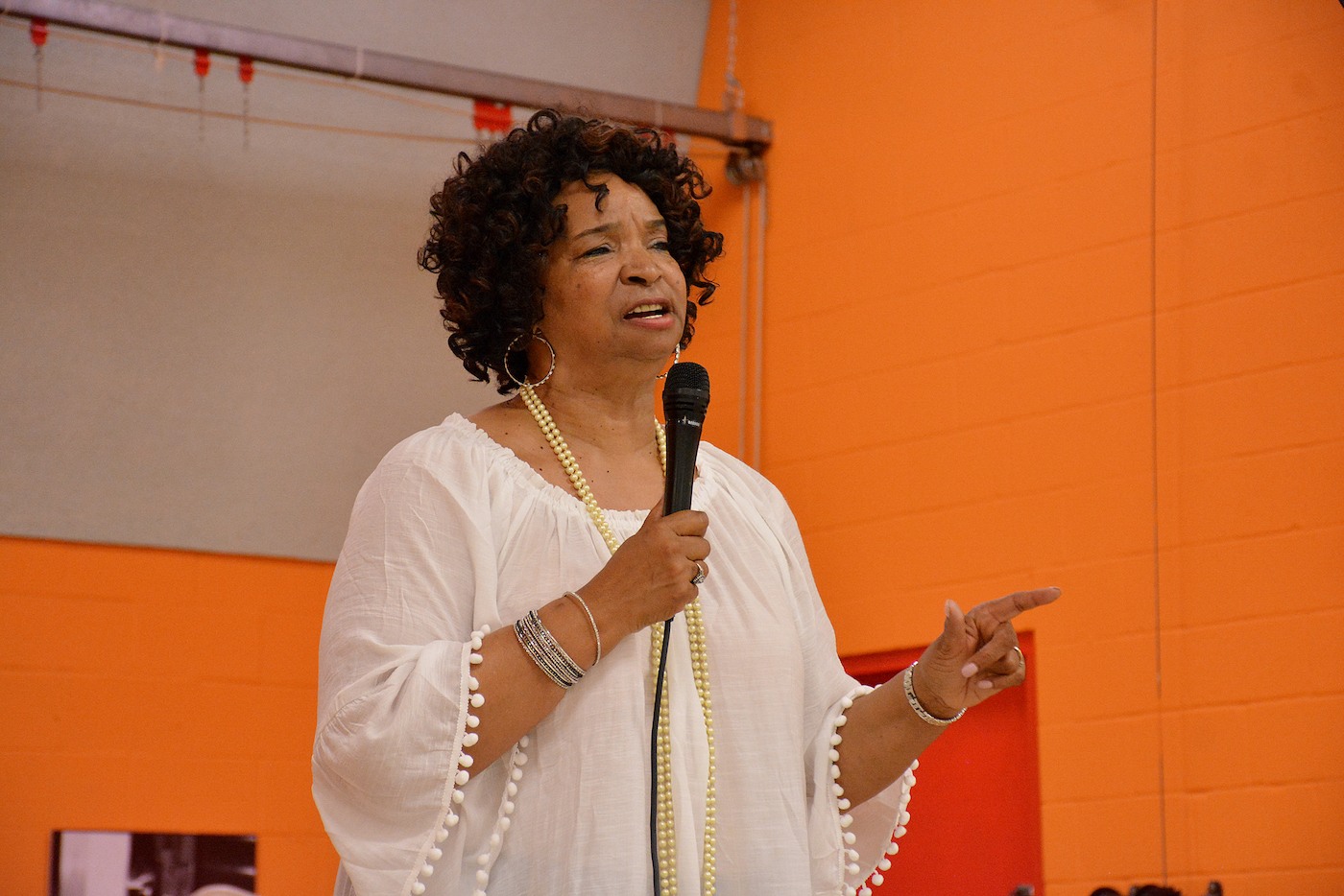 Guest speaker Dr. Lonise Bias, the mother of the late basketball standout Len Bias, addresses an audience of mothers who have lost children to violence during Helping Hands, Inc.’s fifth annual "Healing Hands" Mother`s Day Celebration in southeast D.C. on May 5. (Roy Lewis/The Washington Informer)