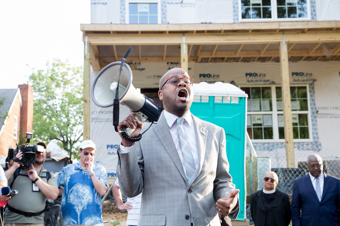 Damon Dozier, social justice minister of Washington Heights Baptist Church, speaks during a June 5 prayer vigil in protest of a noose found near Amanda Beers Elementary School in Ward 7. (Mark Mahoney/The Washington Informer)