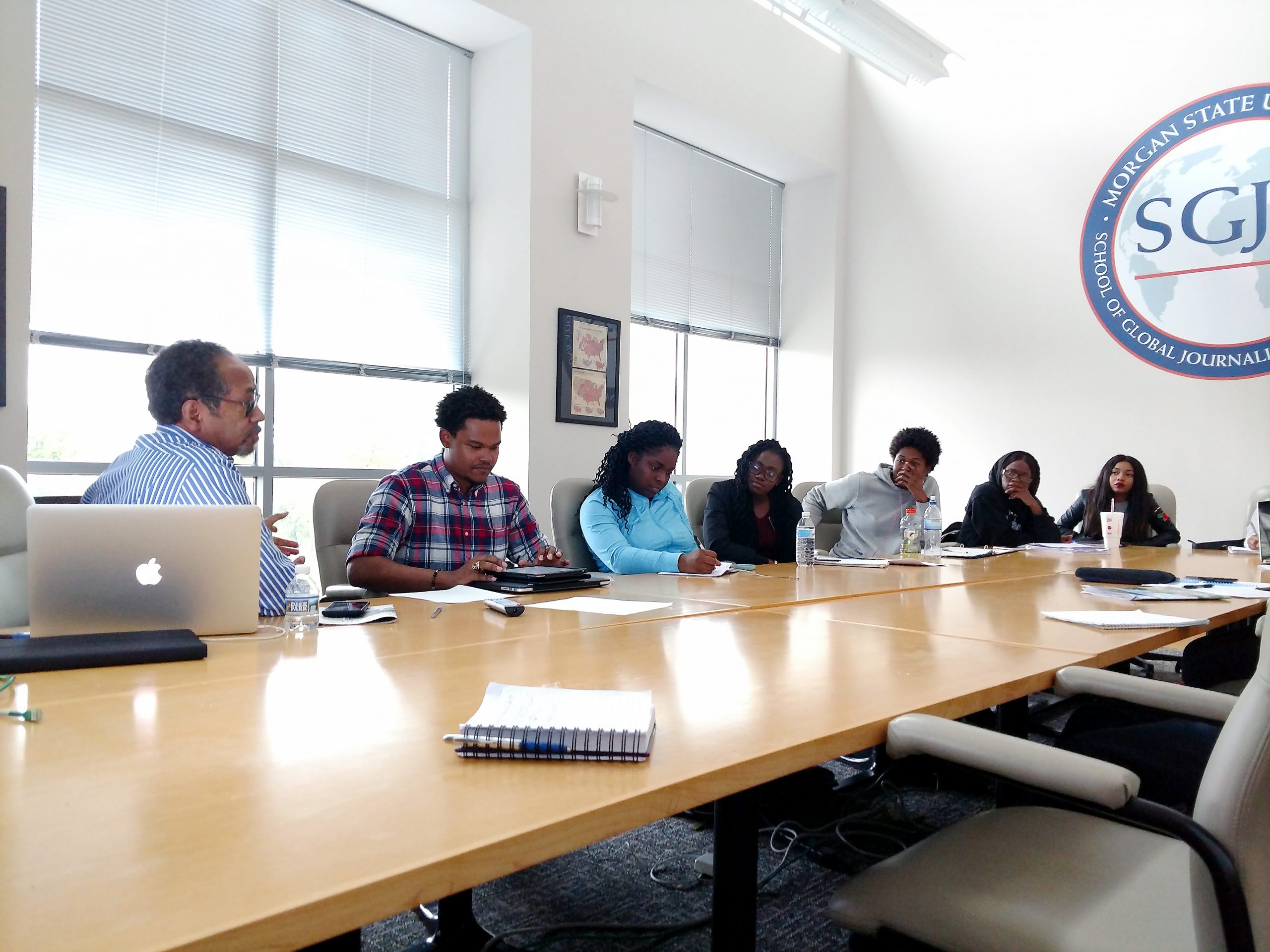 Tim Reid facilitates the production discussion for the documentary "Murder and the Butterfly Effect," a class project that will be screened at Morgan State University in December. (Brenda C. Siler/The Washington Informer)