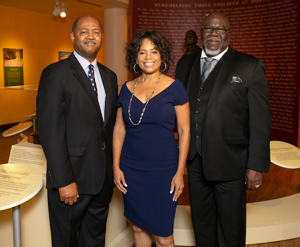 Michael Cottman, Gayle Jessup White, Monticello’s community engagement officer and a Hemings family and Jefferson descendant, and Bishop T.D. Jakes (Photo by The Mamones)