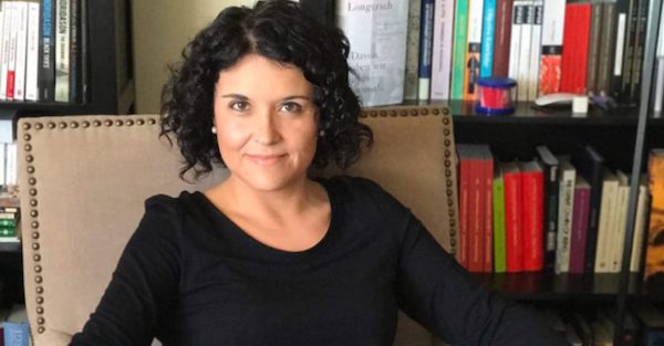 Dr. Ana Lucia Araujo (Courtesy of analuciaaraujo.com)