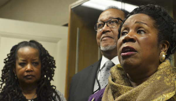 From left: Washington Informer Publisher Denise Rolark Barnes and NNPA President/CEO Dr. Benjamin Chavis join Rep. Sheila Jackson Lee (D- Texas) at a press conference where they advocate for reparations.