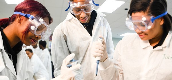 Students are reminded that the high school program showcase is Wednesday, Oct. 16 and the elementary and middle school program showcase is Oct. 17. (PGCPS photo)