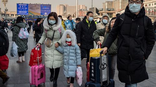Travelers wear masks to prevent an outbreak of coronavirus. (Courtesy photo)