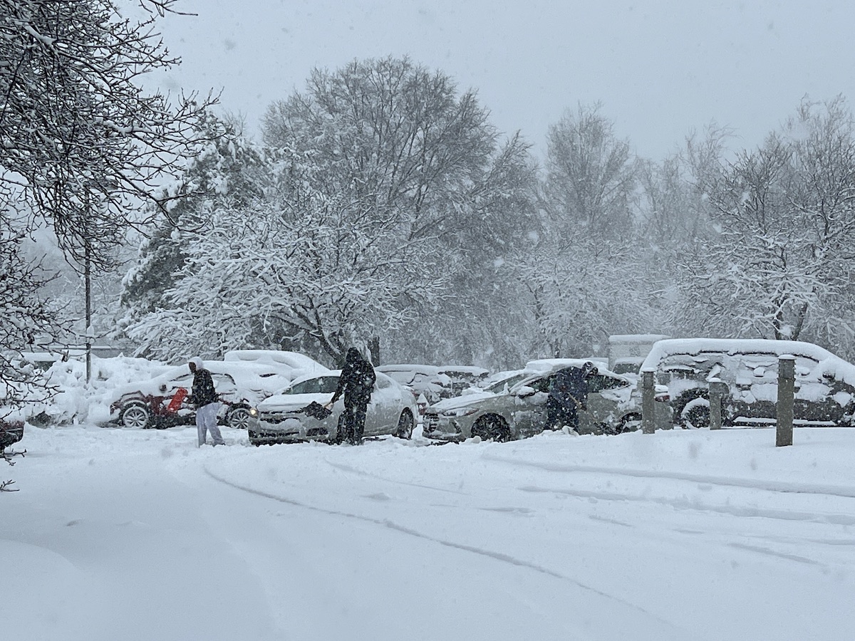 The first snow of 2022 blanketed the Washington, D.C., area with 4.5 to 16 inches of snow. (Anthony Tilghman/The Washington Informer)