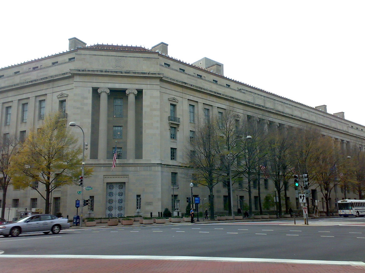 **FILE** The Department of Justice headquarters in Washington, D.C. (Bjoertvedt via Wikimedia Commons)
