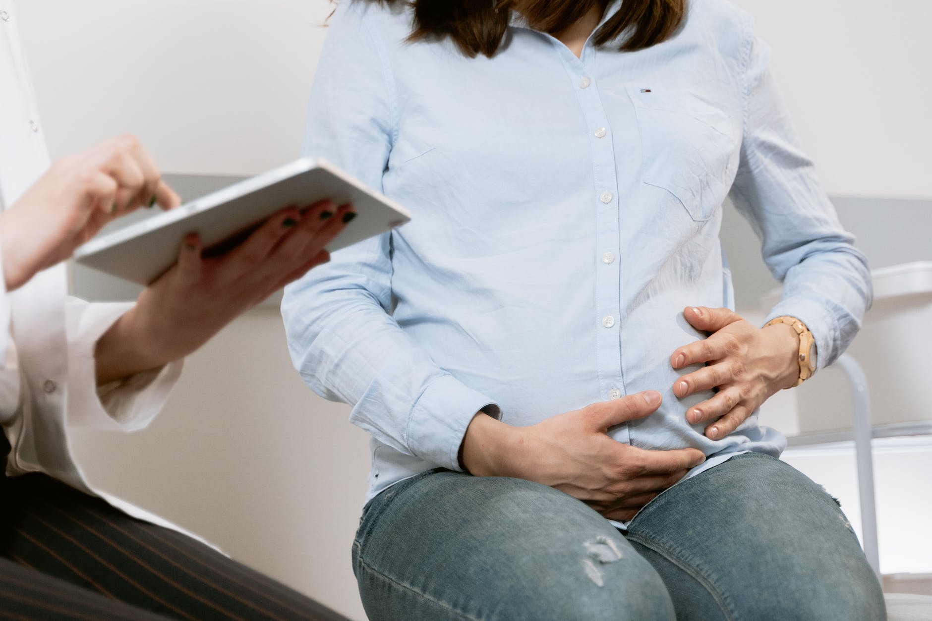 close up photo of pregnant woman
