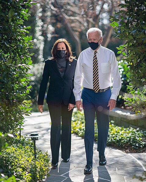 President Biden and Vice President Harris met with Black journalists at the White House where they discussed police reform. (White House official photo)