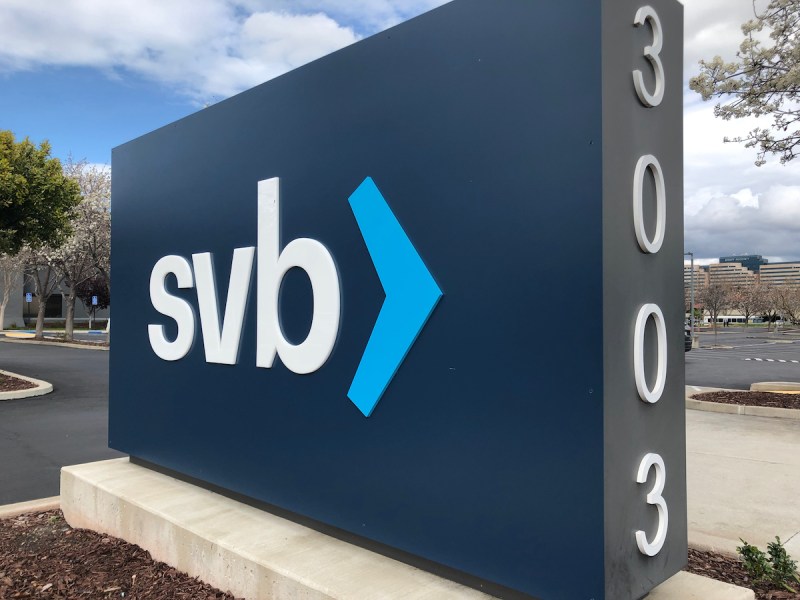 **FILE** The monument sign in front of the parking lot of the Silicon Valley Bank headquarters at 3003 West Tasman Drive in Santa Clara, California (Minh Nguyen via Wikimedia Commons)