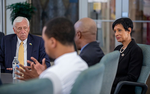 Fifth District Congressman Steney Hoyer (D) meets with leaders at Bowie State, including President Aminta Breaux, to announce federal funding to improve diversity in Hope school counselors. (Courtesy of the Office of Congressman Steny Hoyer)