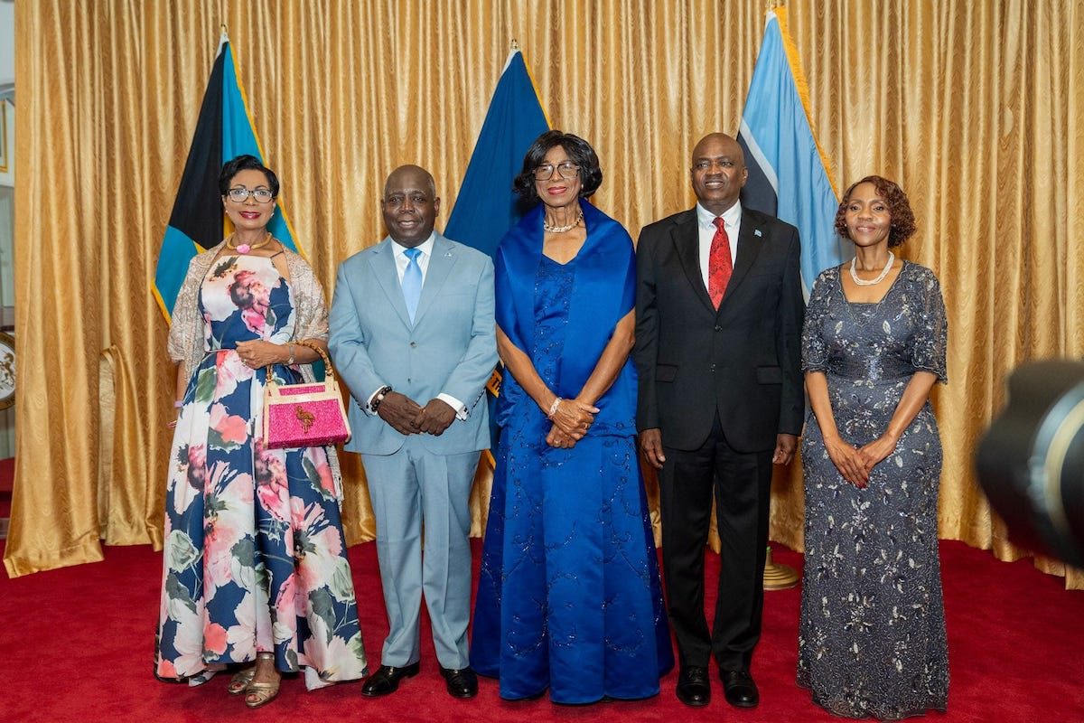 From left: Pictured at a reception hosted by Governor General Cynthia A. Pratt are Bahamas first lady Ann Marie Davis, Prime Minister Philip E. Davis, Botswana President Mokgweetsi Masisi and first lady Neo Masisi. (Courtesy photo)