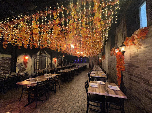 Urban Roast celebrates each season and holiday by changing their decor. This fall season, the restaurant incorporates hay stacks, pumpkins and scarecrows to bring in the holiday spirit. (Courtesy of Urban Roast)