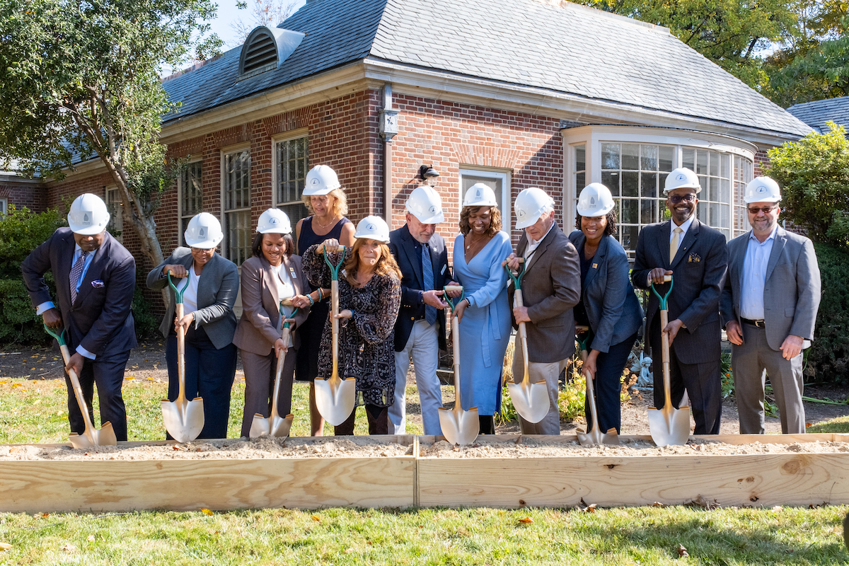 Mayor Muriel Bowser joined a long-term senior care nonprofit to celebrate the groundbreaking of affordable housing for low- and modest-income D.C. residents in Ward 3 at the Lisner-Louise-Dickson-Hurt Home. (Ja'Mon Jackson/The Washington Informer)