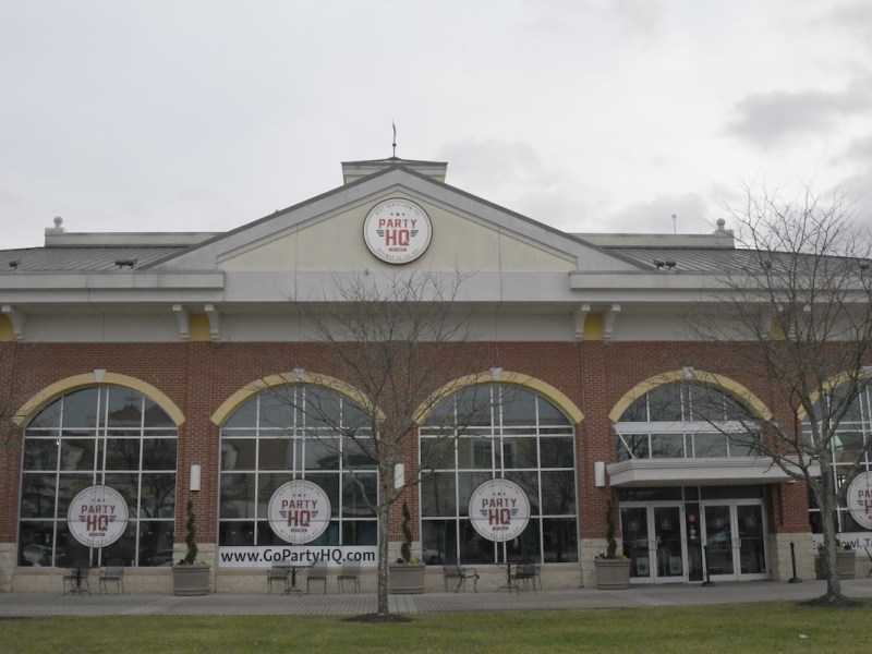 Bowie Town Center's Party HQ, a Black-owned entertainment center with a bowling alley and bar, is closing. (Anthony Tilghman/The Washington Informer)