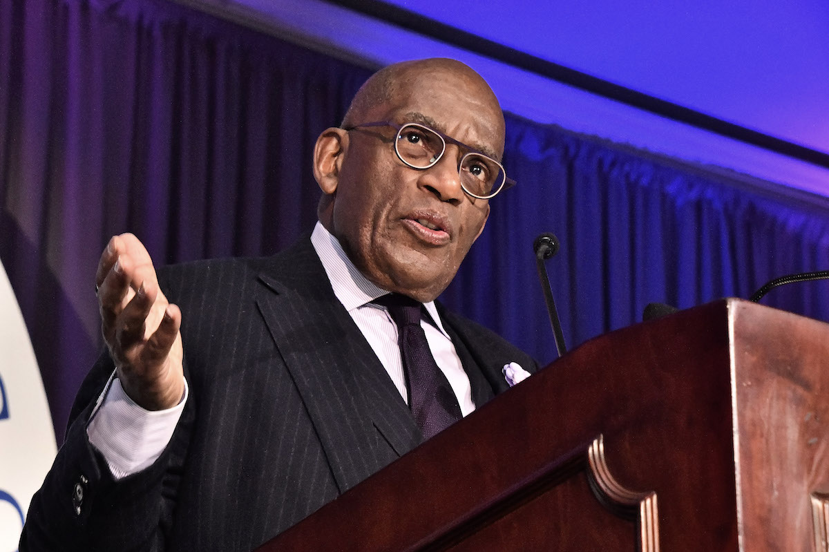 Al Roker accepts the Sol Taishoff Award for Excellence in Broadcast Journalism at the 41st annual National Press Foundation Journalism Awards Dinner on Feb. 15 at the Ritz Carlton in Washington, D.C. (Robert R. Roberts/The Washington Informer)