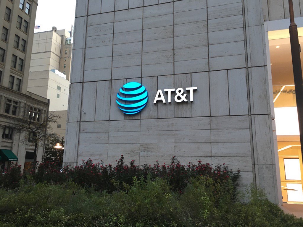 **FILE** AT&T Logo in Dallas (Luismt94, CC BY-SA 4.0 via Wikimedia Commons)