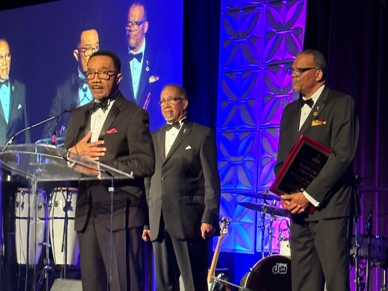 From left: U.S. Rep. Kweisi Mfume, a Democrat from Baltimore, accepts an award for his service from the National Newspaper Publishers Association (NNPA), presented by NNPA President and CEO Benjamin F. Chavis and the association’s chairman Bobby Henry Sr. (Roy Lewis/The Washington Informer)