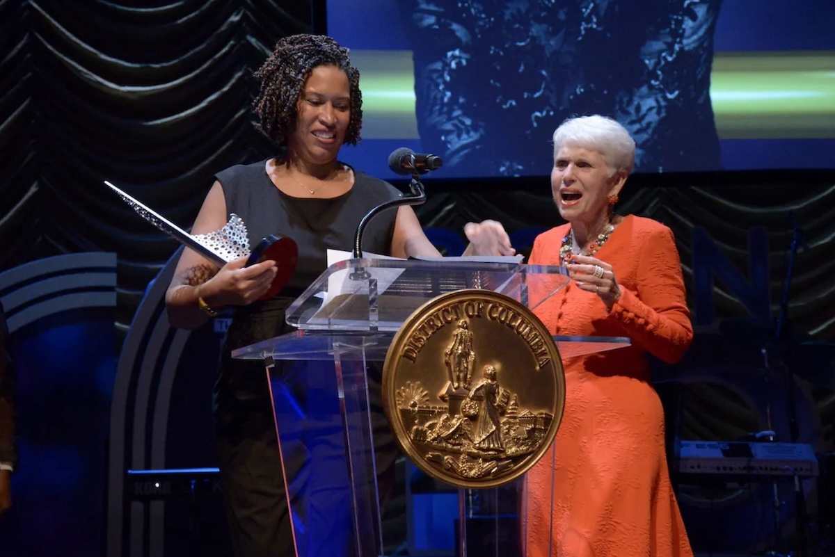 **FILE** D.C. Mayor Muriel Bowser awards Jan Du Plain at the 38th annual Mayor’s Arts Awards in September 2023. (Roy Lewis/The Washington Informer)